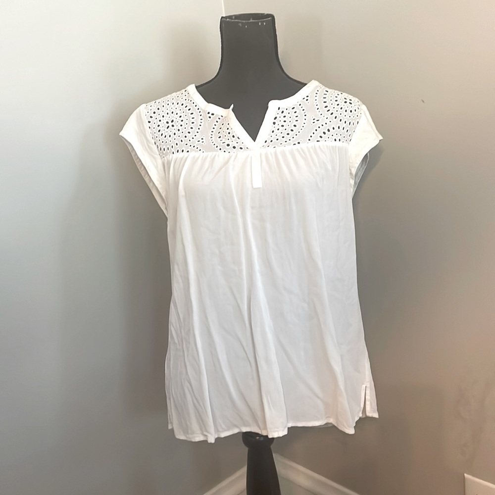 Pale Sky | White Short Sleeve Top